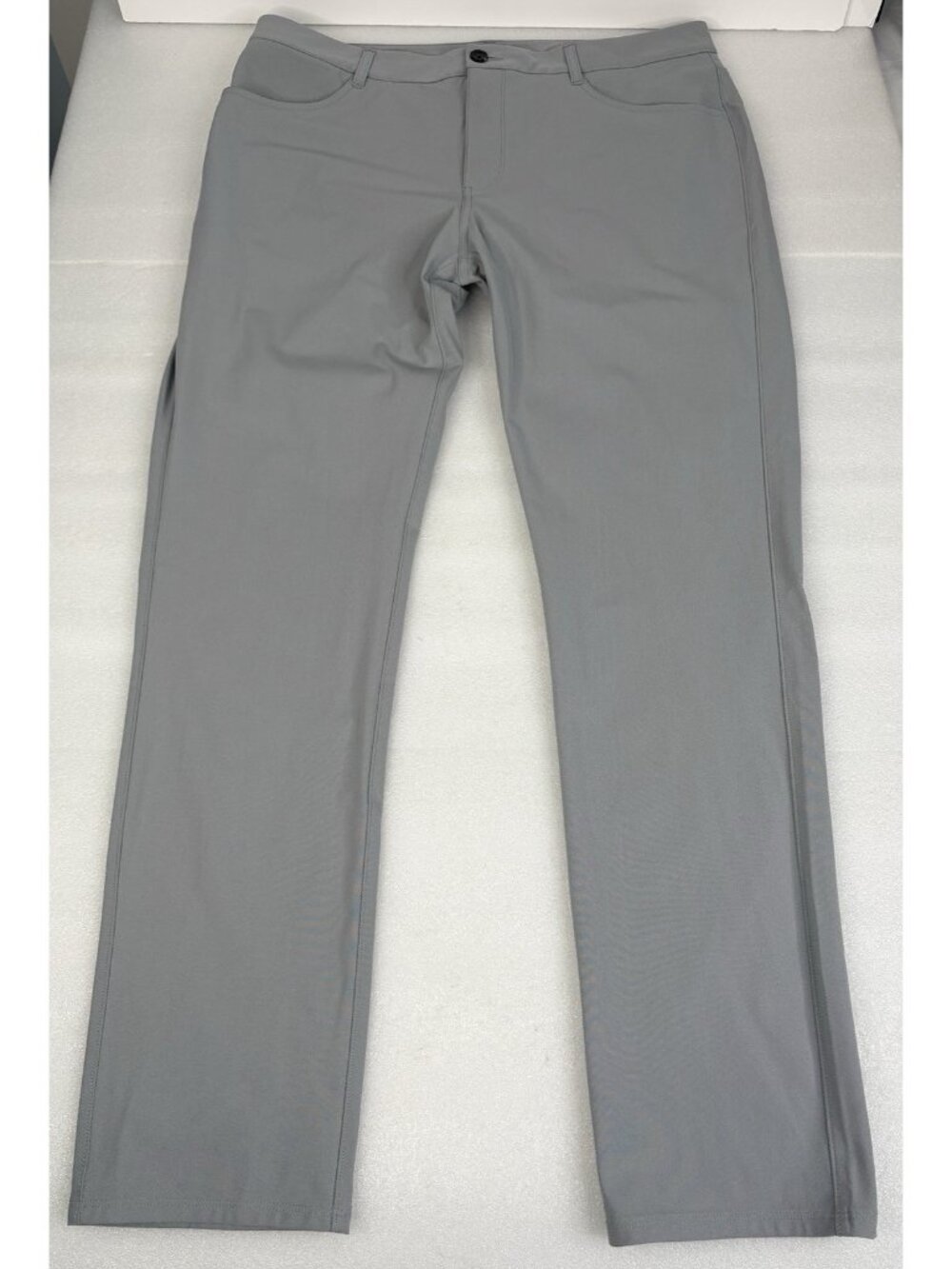 Vuori Meta Pants Athletic Slim Men’s 36 31” Inseam Stretch 5 Pocket Grey Casual